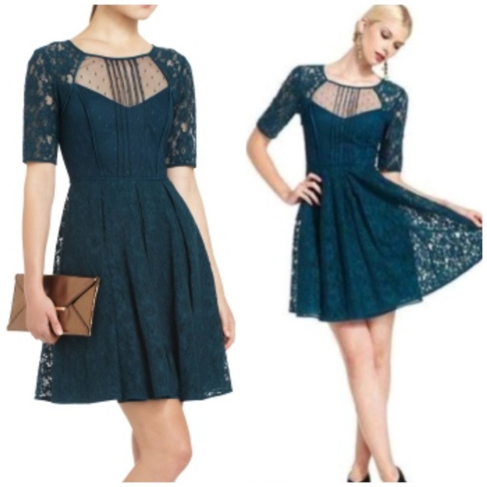 BCBG MAX AZRIA Julya Teal Lace Cocktail Dress (With Pockets!) - Size 4, LIKE NEW